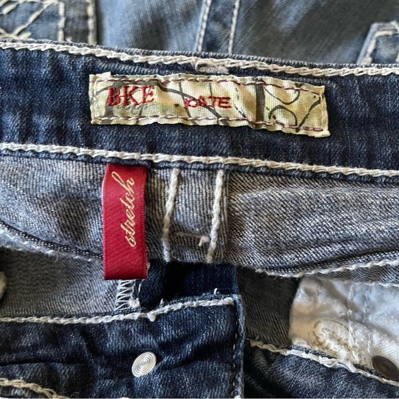 Buckle BKE Kate Stretch Denim Jeans Short Size 27 - Picture 5 of 10